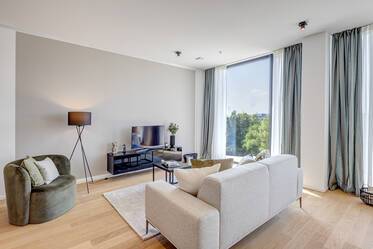 Apartamento con servicio de conserjería y terraza en la azotea