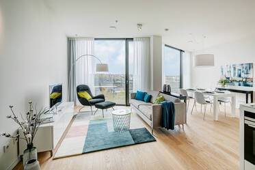 Se alquila apartamento con conserje, gimnasio y azotea
