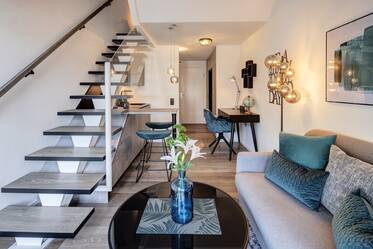 Apartamento con galería y azotea en alquiler
