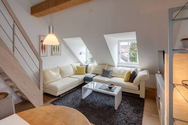 Dúplex con galería amueblado bonito en Forstenried
