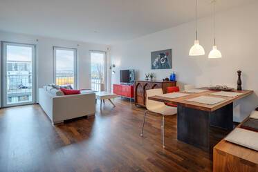 Luminoso apartamento nuevo con vistas a la montaña