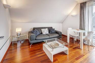Apartamento de 2 habitaciones con balcón en Munich-Oberföhring