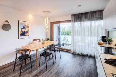 Se alquila: apartamento de 4 habitaciones de alta calidad.