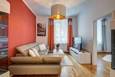 Apartamento de 2 habitaciones recién amueblado en una ubicación atractiva