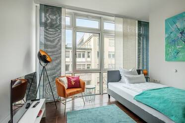 Se alquila luminoso apartamento amueblado