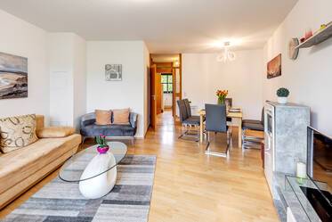 Altperlach: soleado apartamento de 2 habitaciones con logia en alquiler