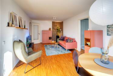 Como muebles nuevos, cerca de Donnersbergerbrücke