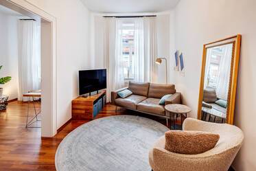Se alquila elegante y luminoso apartamento histórico