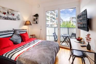 Apartamento amueblado con balcón en alquiler