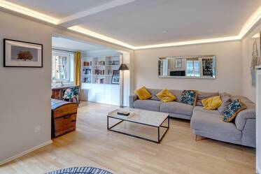 Se alquila casa familiar con gran jardín