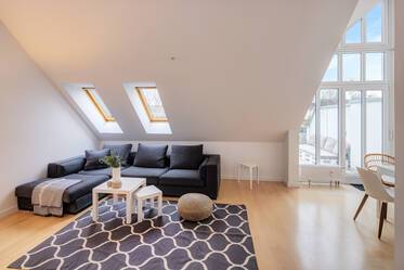 Se alquila: acogedor apartamento tipo galería con azotea.
