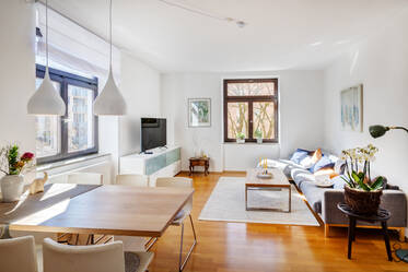 Se alquila un apartamento histórico muy luminoso en una ubicación privilegiada 