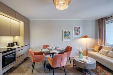 Nuevo, elegante y en un barrio de lujo.