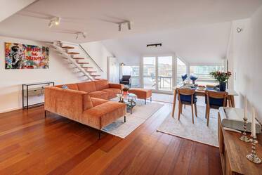 Dúplex con galería amueblado en Maxvorstadt