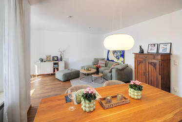 Wunderschöne 2-Zimmer Wohnung mit Loggia in Ludwigsvorstadt