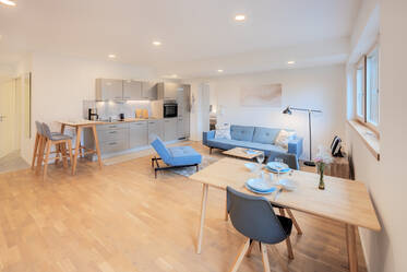 Apartamento moderno con terraza en Fahrenzhausen