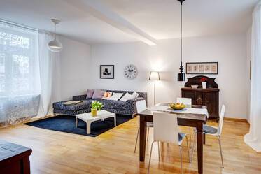 Múnich-Neuhausen: Apartamento de 2 habitaciones modernamente amueblado