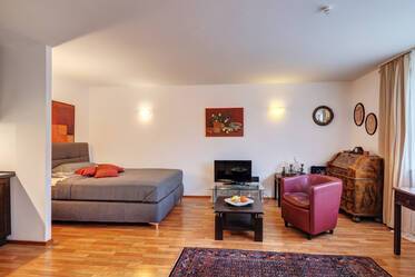 Bonito apartamento amueblado en Schwabing-West en alquiler.