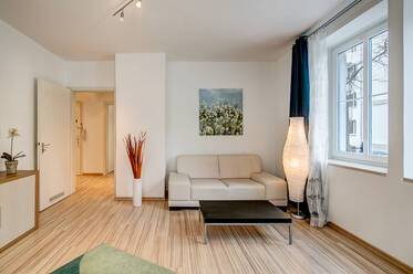 Apartamento amueblado muy bonito en Schwabing