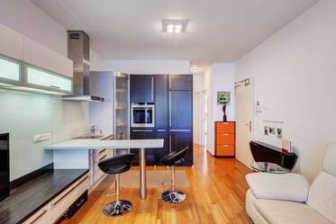 Excelente ubicación en Schwabing, cerca de Münchner Freiheit. 