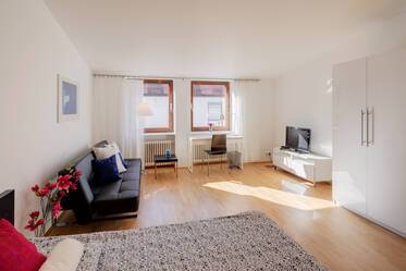 Ático amueblado muy bonito en Schwabing