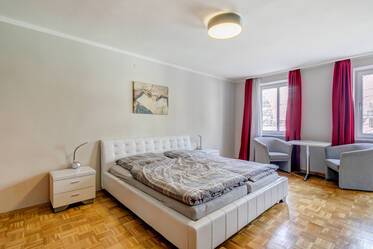 Se alquila apartamento luminoso y totalmente amueblado