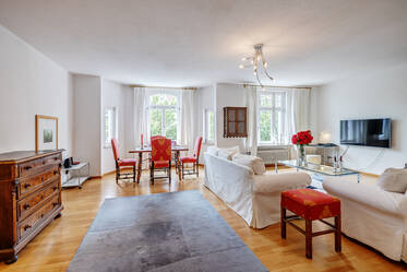 Apartamento amueblado muy bonito en Schwabing