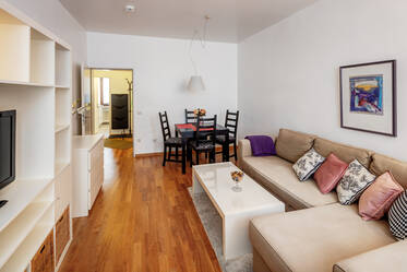 Apartamento amueblado muy bonito en Schwabing