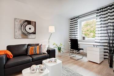 Apartamento con cocina independiente y balcón