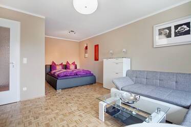Precioso apartamento grande y moderno de 1 habitación amueblado