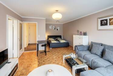 Precioso apartamento grande y moderno de 1 habitación amueblado