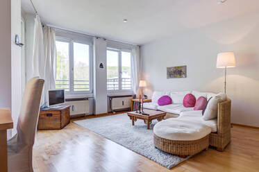 Starnberg, südwestlich von München, unweit vom Starnberger See: Schöne möblierte 2-Zimmer Wohnung