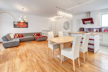 Se alquila: Exclusivo apartamento con balcón