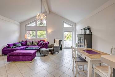 Möblierte Dachgeschosswohnung am östl. Stadtrand