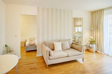 Elegante apartamento de 1,5 habitaciones con balcón
