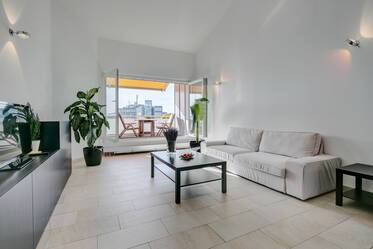 Ático con terraza amueblado muy bonito en Arabellapark