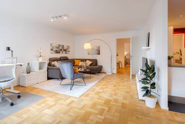 Amplio apartamento amueblado de 2 habitaciones con balcón. 