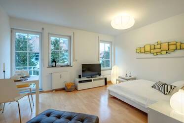 En el oeste de Múnich: atractivo apartamento con balcón
