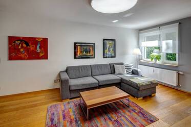 Apartamento en planta baja con terraza y balcón
