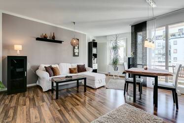 Moderno apartamento con logia orientada al suroeste