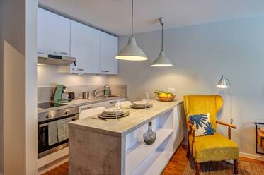 Apartamento amueblado muy bonito en Neuhausen