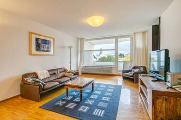 Apartamento amueblado bonito en Arabellapark