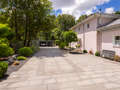 villa Oberhaching 03 Entrada al patio 14925