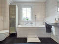 piso con jardín München Forstenried 01 baño 9703