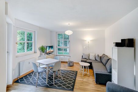 https://www.mrlodge.es/pisos/apartamento-de-2-habitaciones-munich-nymphenburg-10098