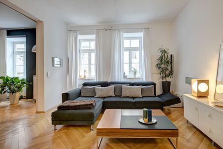 https://www.mrlodge.es/pisos/apartamento-de-3-habitaciones-munich-maxvorstadt-10281