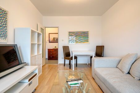 https://www.mrlodge.es/pisos/apartamento-de-2-habitaciones-munich-maxvorstadt-10403