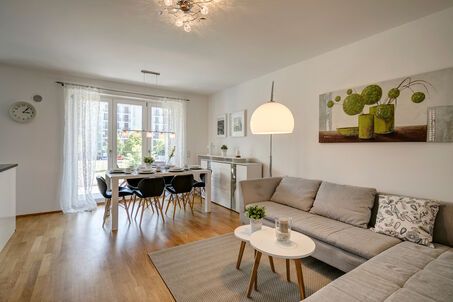 https://www.mrlodge.es/pisos/apartamento-de-4-habitaciones-munich-messestadt-riem-10668