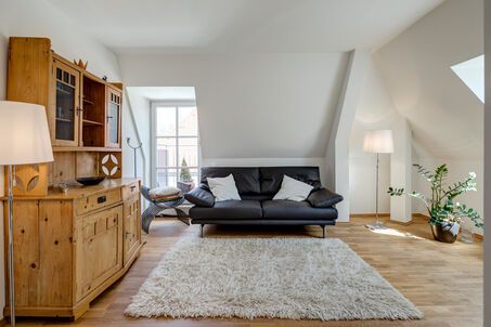 https://www.mrlodge.es/pisos/apartamento-de-3-habitaciones-munich-bogenhausen-10873