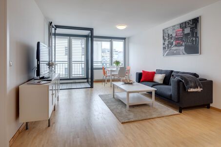 https://www.mrlodge.es/pisos/apartamento-de-3-habitaciones-munich-maxvorstadt-10968